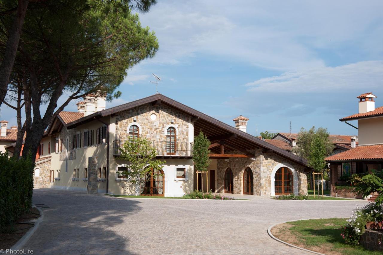 Wine Resort Luisa Mariano del Friuli Exterior photo