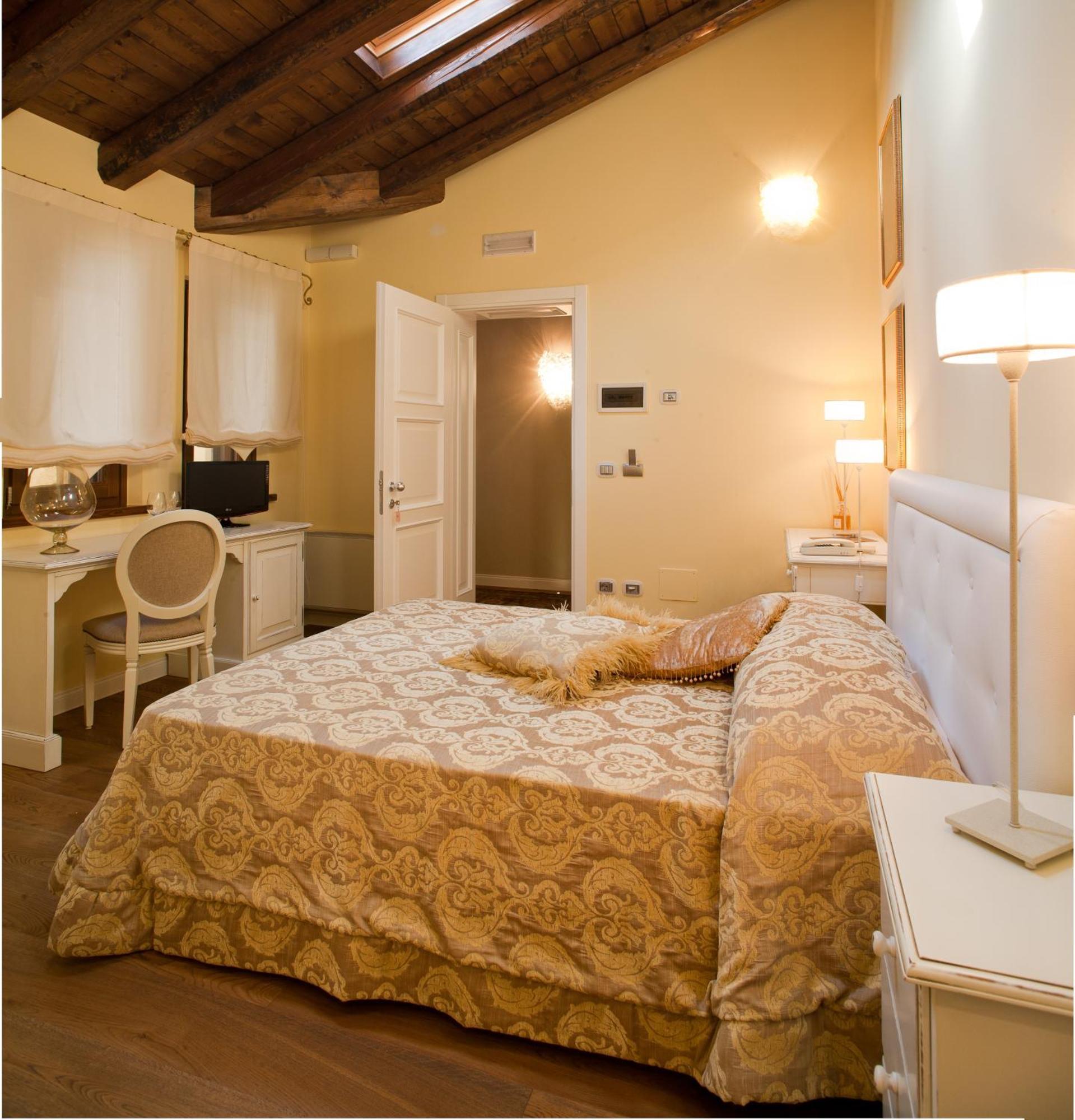 Wine Resort Luisa Mariano del Friuli Exterior photo